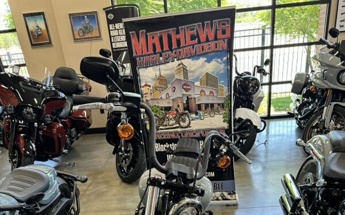 2024 Harley-Davidson Street Bob 114 Billiard Grey w/Cast Wheels