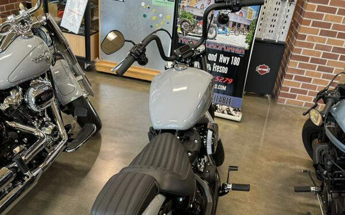 2024 Harley-Davidson Street Bob 114 Billiard Grey w/Cast Wheels