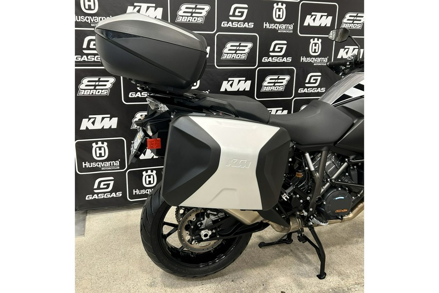 2019 KTM 1290 SUPER ADVENTURE S