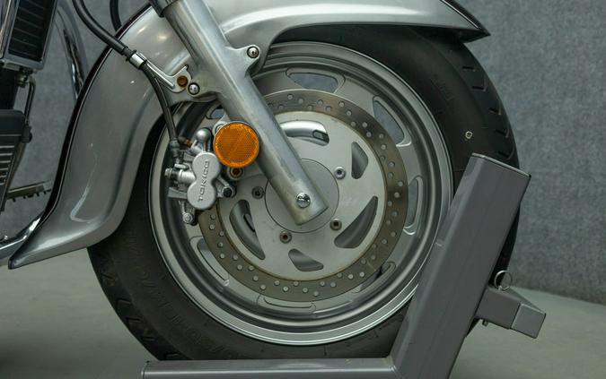 2005 SUZUKI C90 BOULEVARD 1500