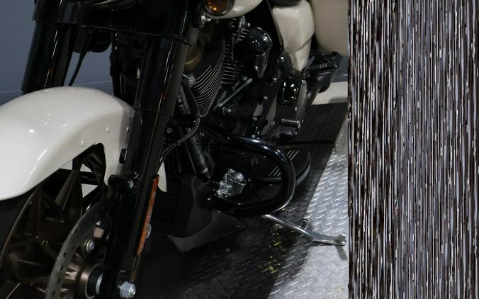 2016 Harley-Davidson® Iron 883™ Black Denim