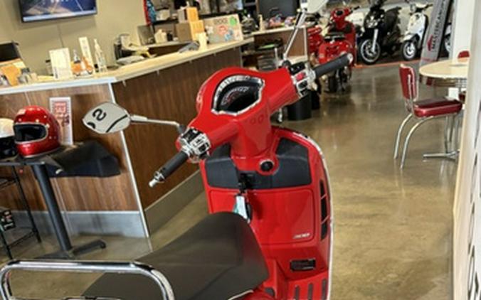 2023 Vespa GTS Super 300