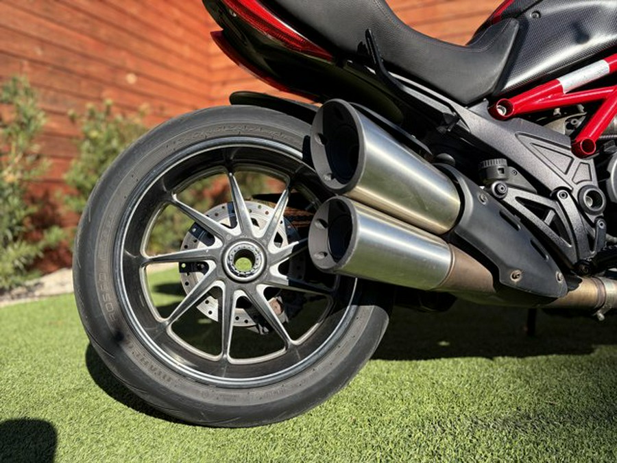 2015 Ducati Diavel Carbon