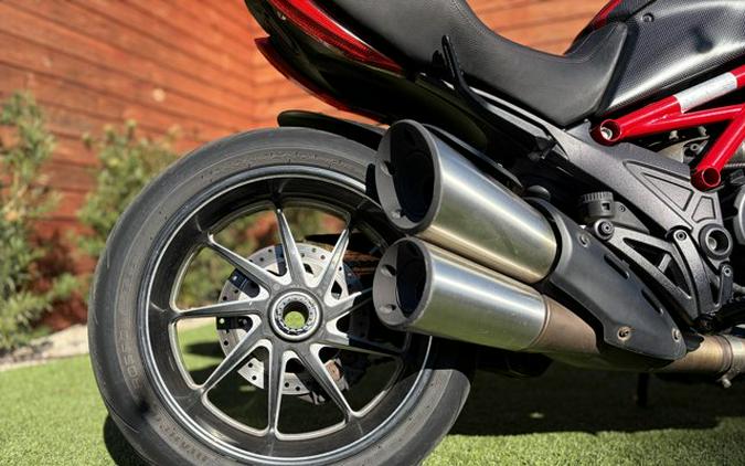 2015 Ducati Diavel Carbon