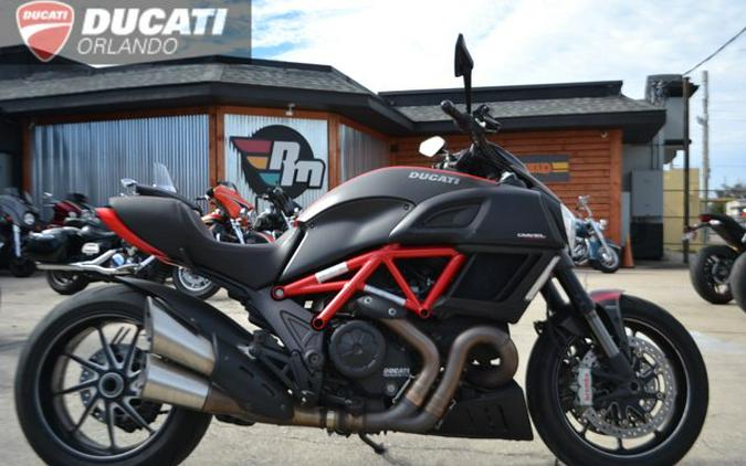 2015 Ducati Diavel Carbon