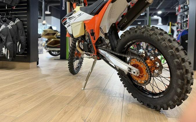 2026 KTM XC 300 W Hardenduro
