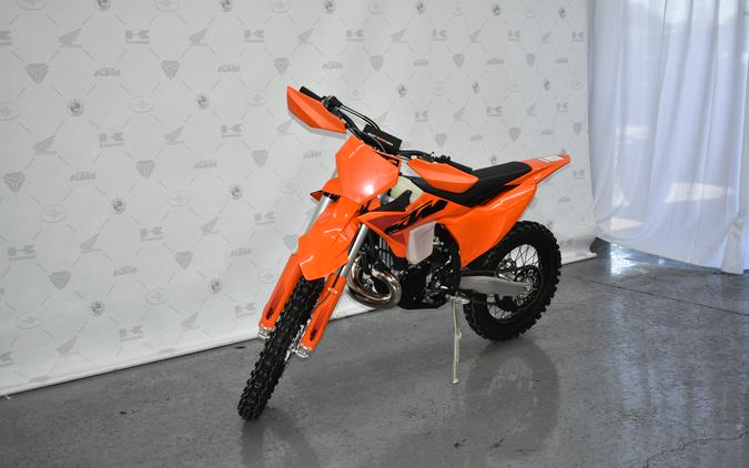 2025 KTM XC 300 W