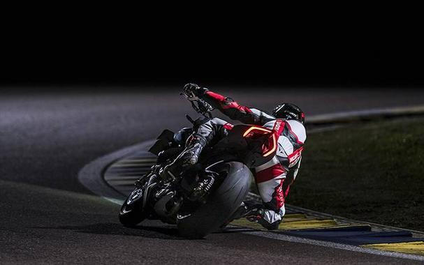 2026 Ducati Streetfighter V4