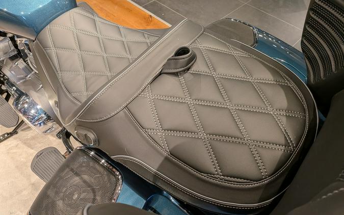 2026 Indian Motorcycle Pursuit® Limited® with 112 and Powerband Audio Package