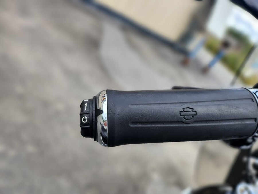 2013 Harley-Davidson® Softail Slim®