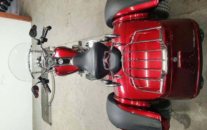 2017 Harley-Davidson® Freewheeler - FP8618