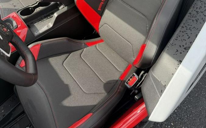 2024 Polaris Slingshot® ROUSH® Edition Manual