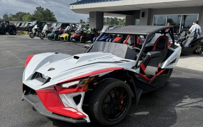 2024 Polaris Slingshot® ROUSH® Edition Manual