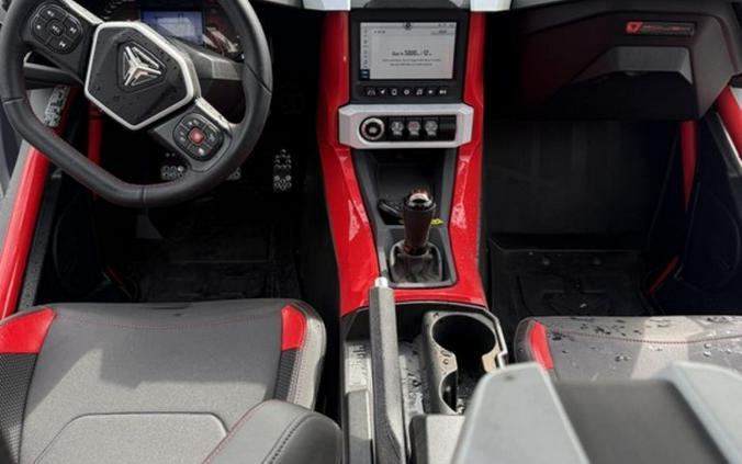 2024 Polaris Slingshot® ROUSH® Edition Manual