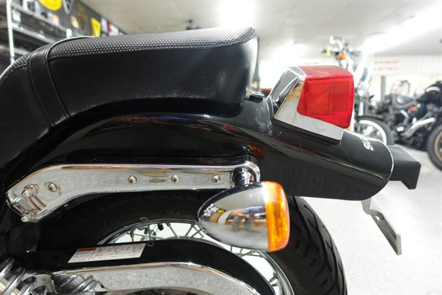2008 Suzuki Boulevard S40