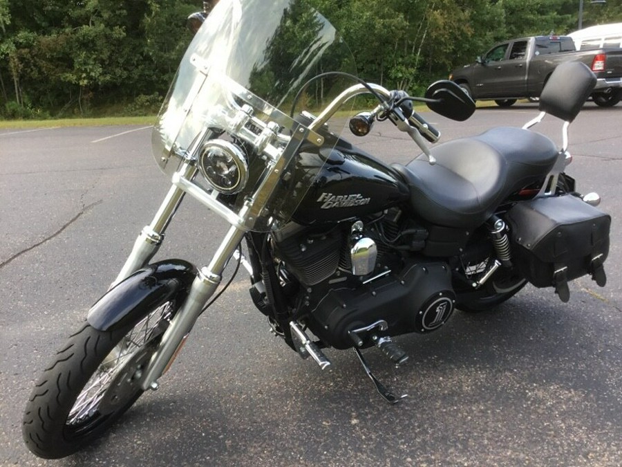 2010 Harley-Davidson® Street Bob® BLACK