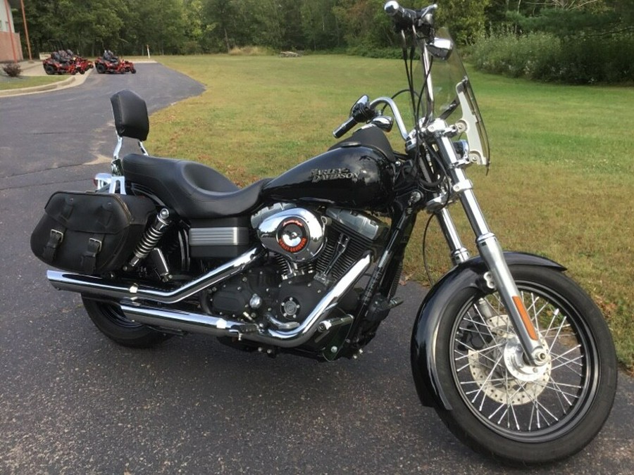 2010 Harley-Davidson® Street Bob® BLACK