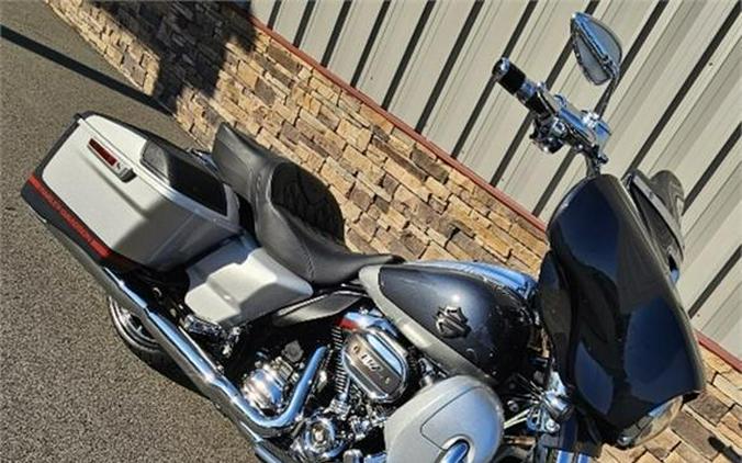 2019 Harley-Davidson® FLHXSE - CVO™ Street Glide®