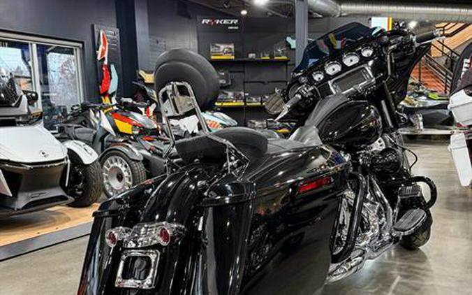 2017 Harley-Davidson Street Glide® Special