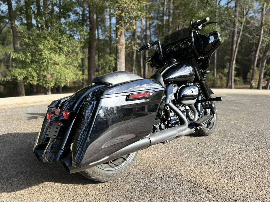FLHXS 2020 Street Glide® Special