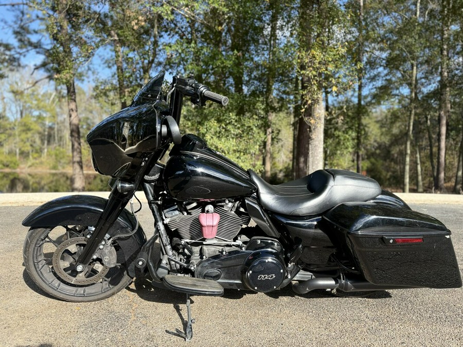 FLHXS 2020 Street Glide® Special