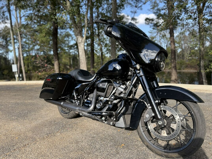FLHXS 2020 Street Glide® Special