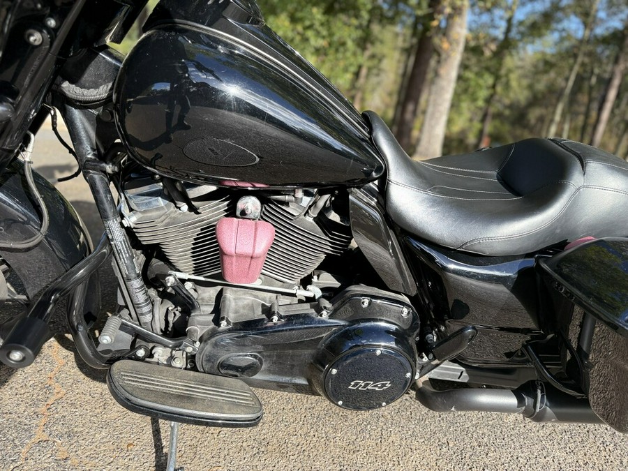 FLHXS 2020 Street Glide® Special