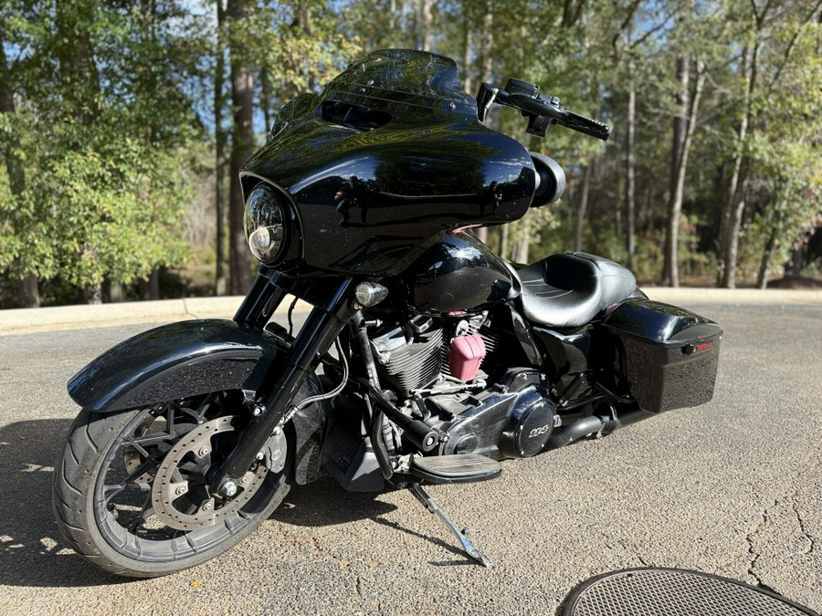 FLHXS 2020 Street Glide® Special