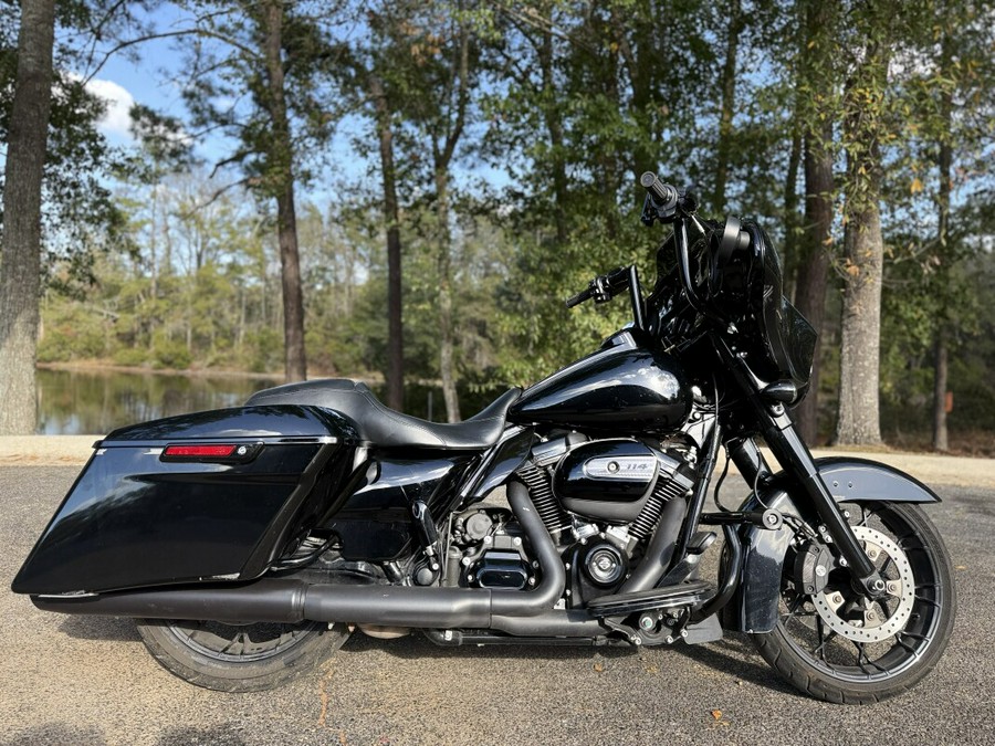 FLHXS 2020 Street Glide® Special
