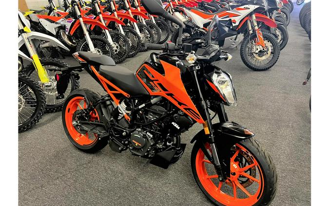 2023 KTM 200 DUKE