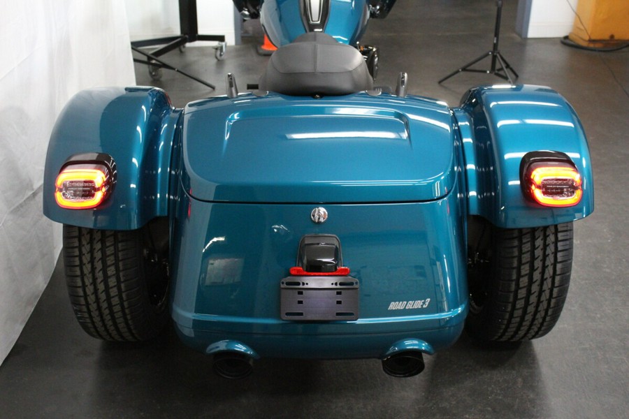 FLTRT 2026 Road Glide 3