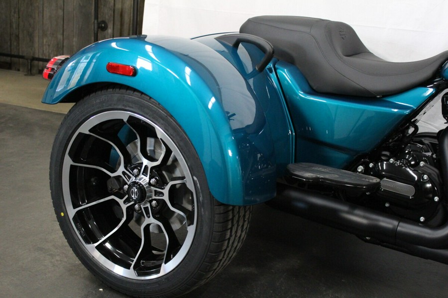 FLTRT 2026 Road Glide 3