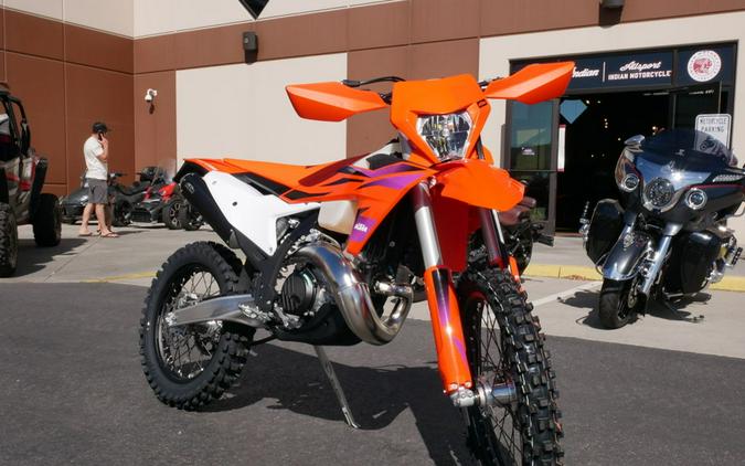 FIRST LOOK! KTM INTRODUCES 2024 KTM 300XC-W HARD-ENDURO MODEL