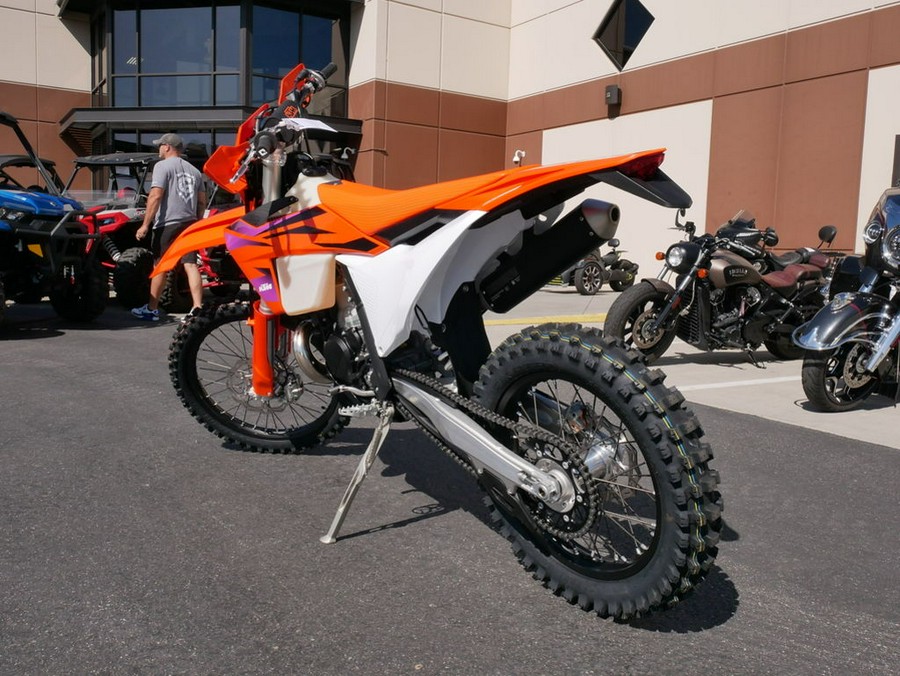 2024 KTM XC 300 W