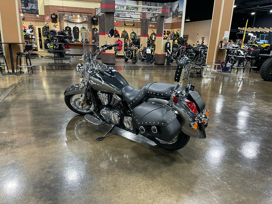 2024 Kawasaki Vulcan® 900 Classic Classic LT