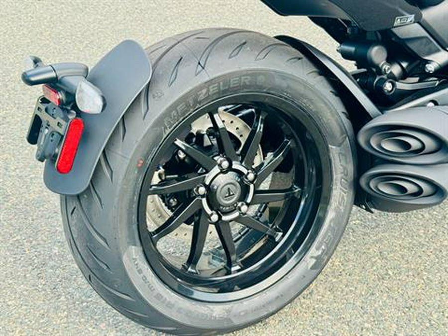 2025 Triumph Rocket 3 Storm GT