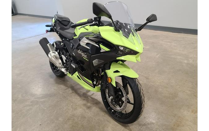 2026 Kawasaki Ninja® 500 SE ABS