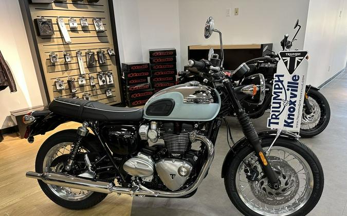 2023 Triumph Bonneville T120 Review [The Spirit of ’59 Continues]