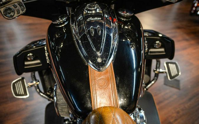 2016 Indian Motorcycle® Roadmaster® Thunder Black