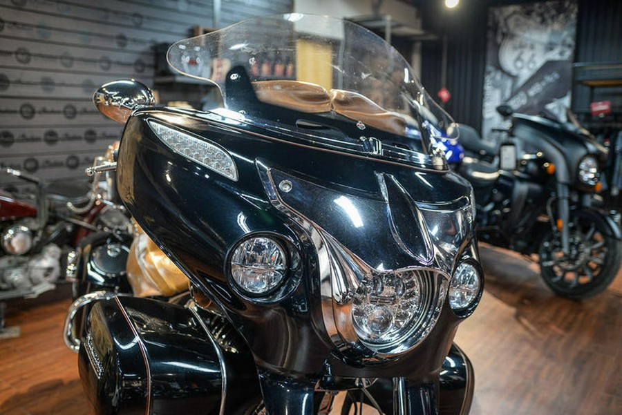 2016 Indian Motorcycle® Roadmaster® Thunder Black