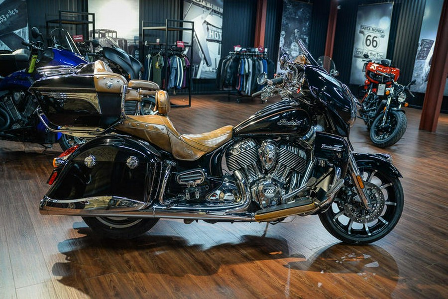 2016 Indian Motorcycle® Roadmaster® Thunder Black