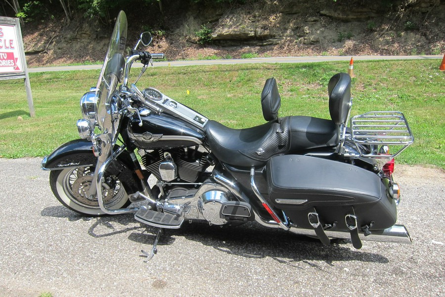 2003 Harley-Davidson® FLHRCI ROAD KING