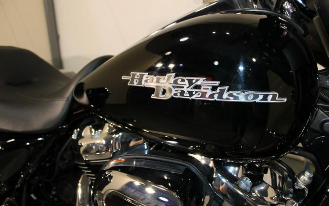 Used 2019 Harley-Davidson Street Glide Grand American Touring Motorcycle For Sale In Miami, Florida