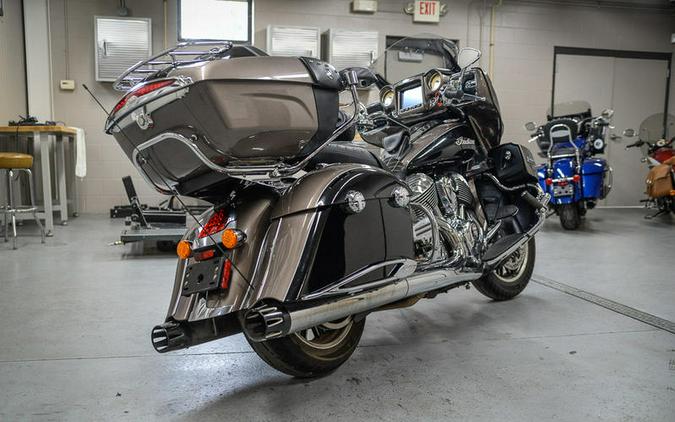 2018 Indian Motorcycle® Roadmaster® ABS Polish.Bronze Over Thund.Black w/Silver Pinst.