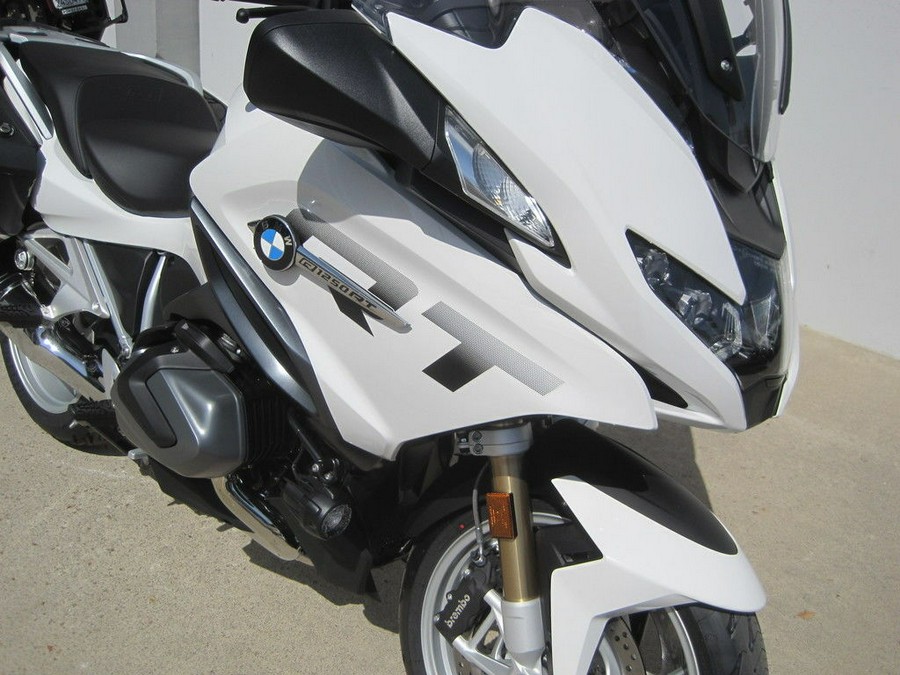 2024 BMW R 1250 RT Alpine White 3