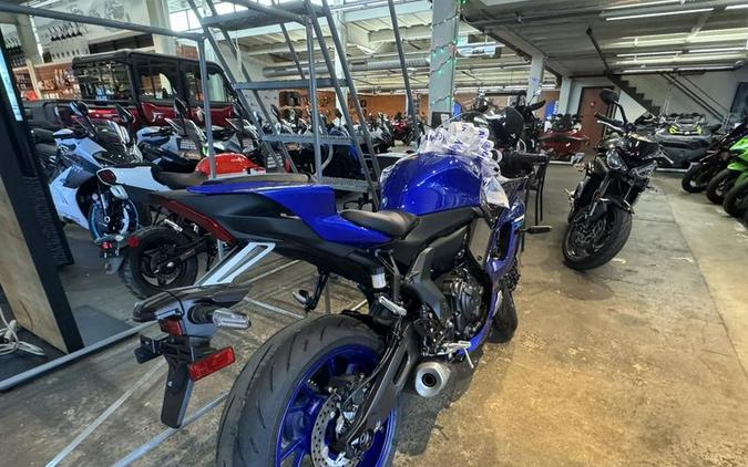 2025 Yamaha YZF-R7