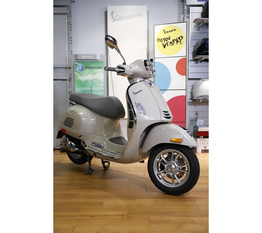 2027 Vespa GTS 310 SUPERAVVOLGENTE