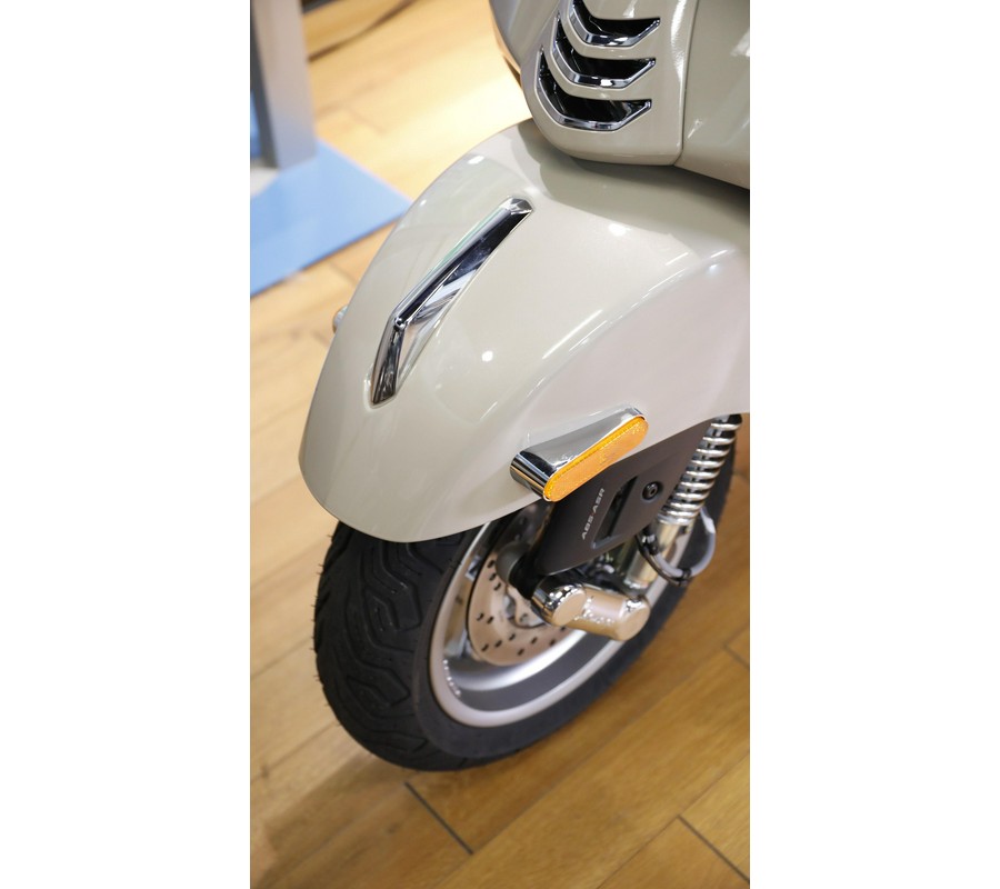 2027 Vespa GTS 310 SUPERAVVOLGENTE
