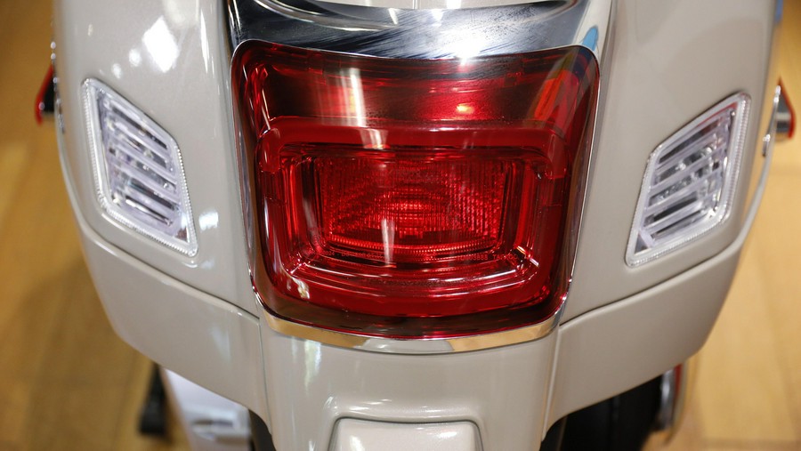 2027 Vespa GTS 310 SUPERAVVOLGENTE