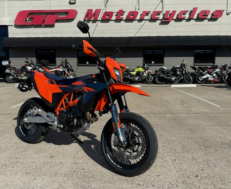 2026 KTM SMC 690 R